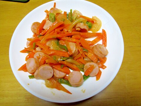 魚肉ソーセージと野菜の白みそケチャップ炒め